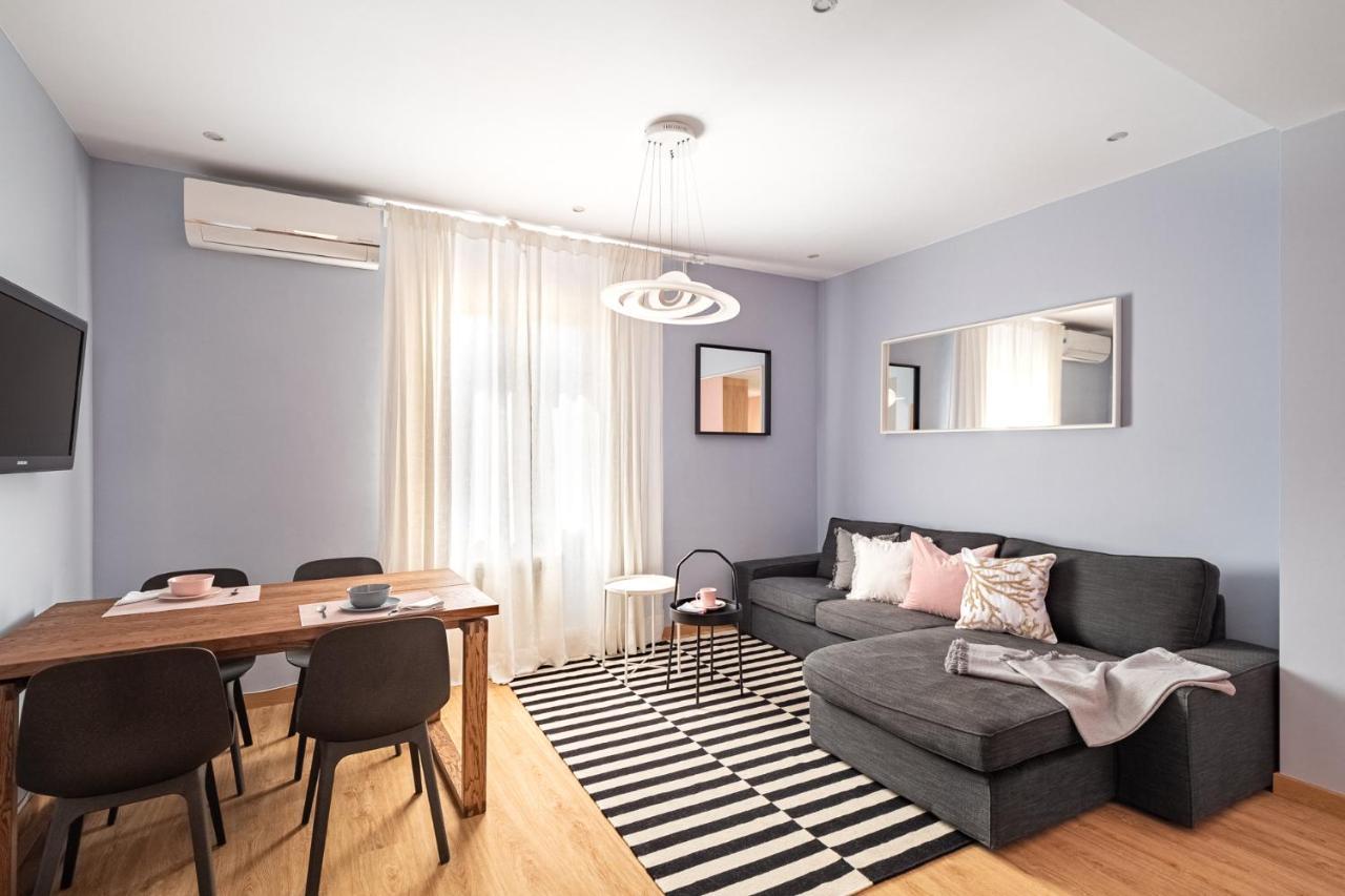 Three Bedrooms Apartment Barcelona Exterior foto